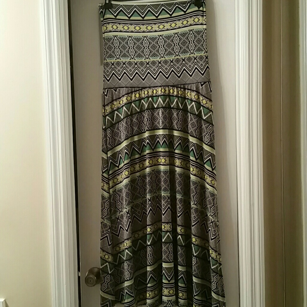 INC. International Concepts Skirts